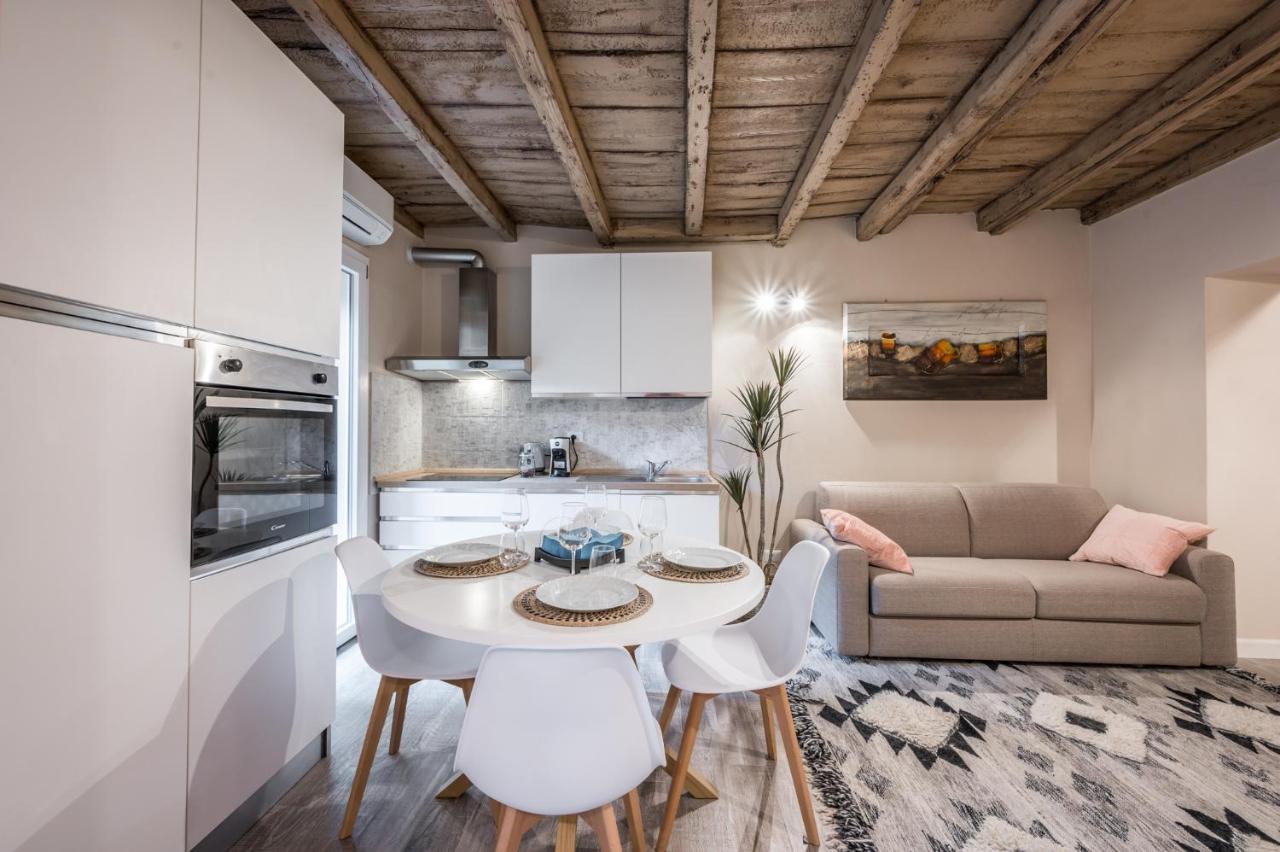 בולוניה Broccaindosso Wood Apartments 5* מראה חיצוני תמונה