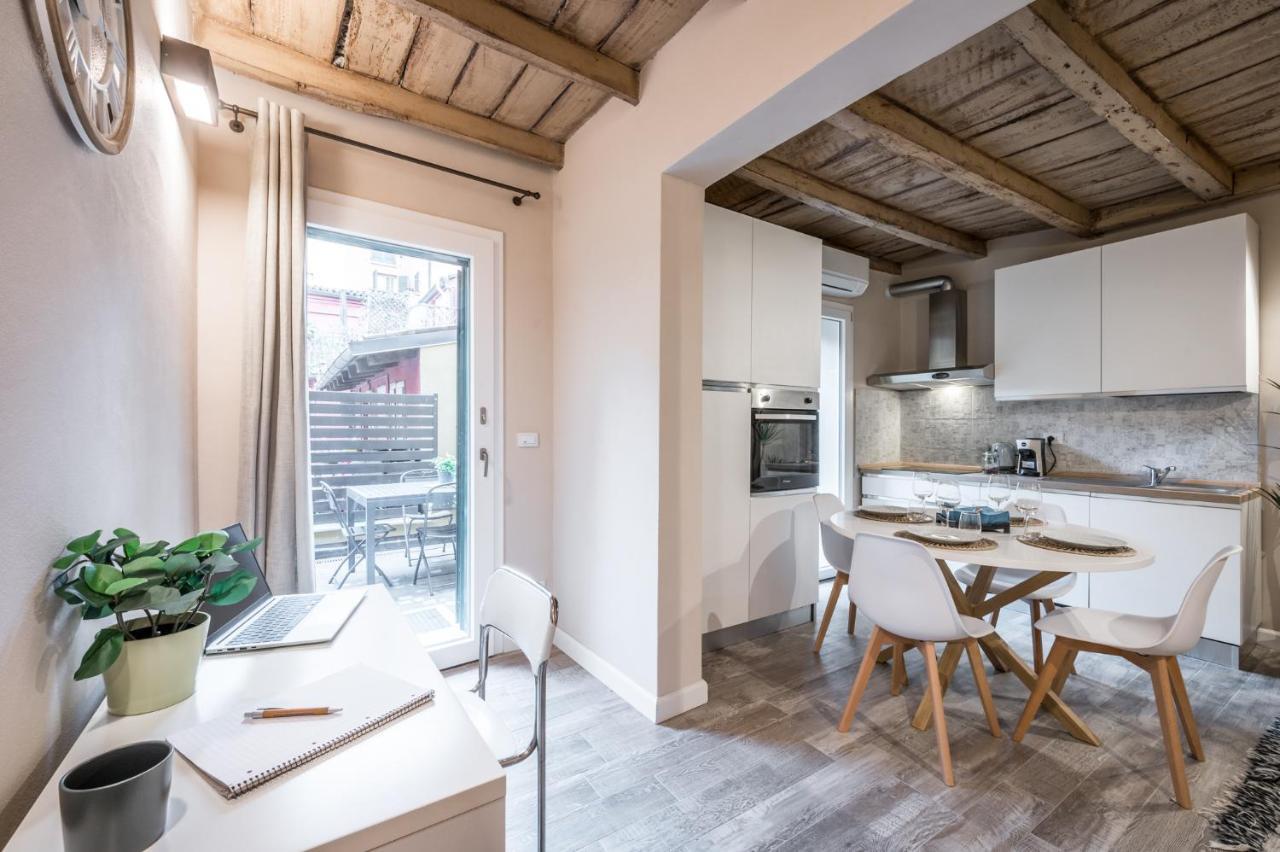 בולוניה Broccaindosso Wood Apartments 5* מראה חיצוני תמונה