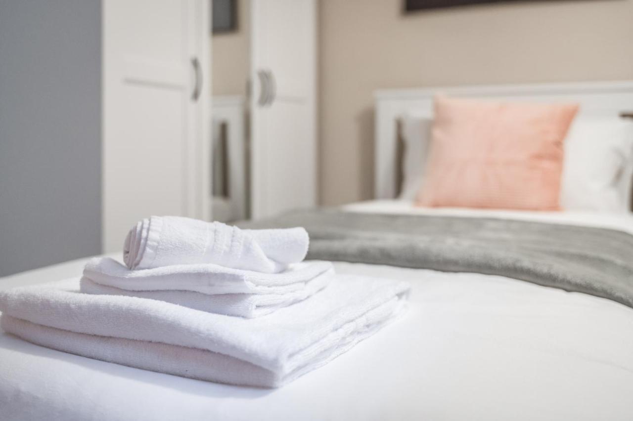בולוניה Broccaindosso Wood Apartments 5* מראה חיצוני תמונה