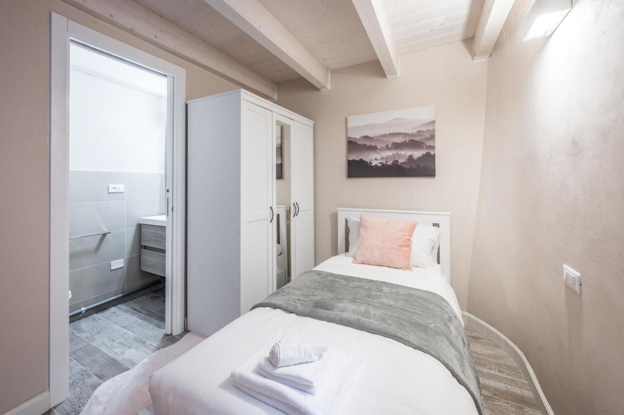 בולוניה Broccaindosso Wood Apartments 5* מראה חיצוני תמונה