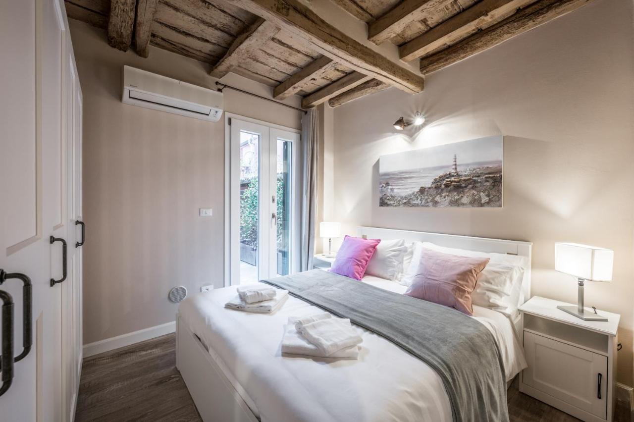 בולוניה Broccaindosso Wood Apartments 5* מראה חיצוני תמונה