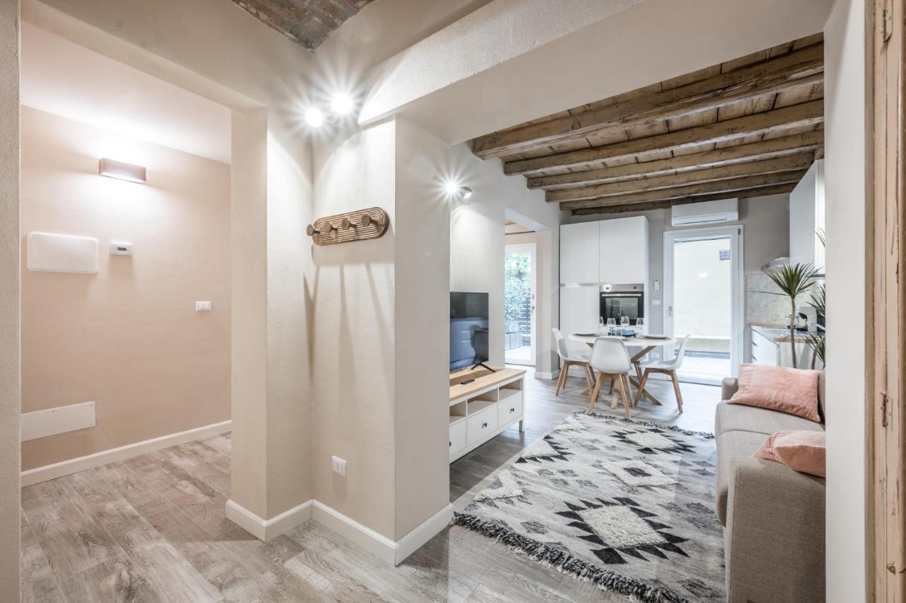 בולוניה Broccaindosso Wood Apartments 5* מראה חיצוני תמונה
