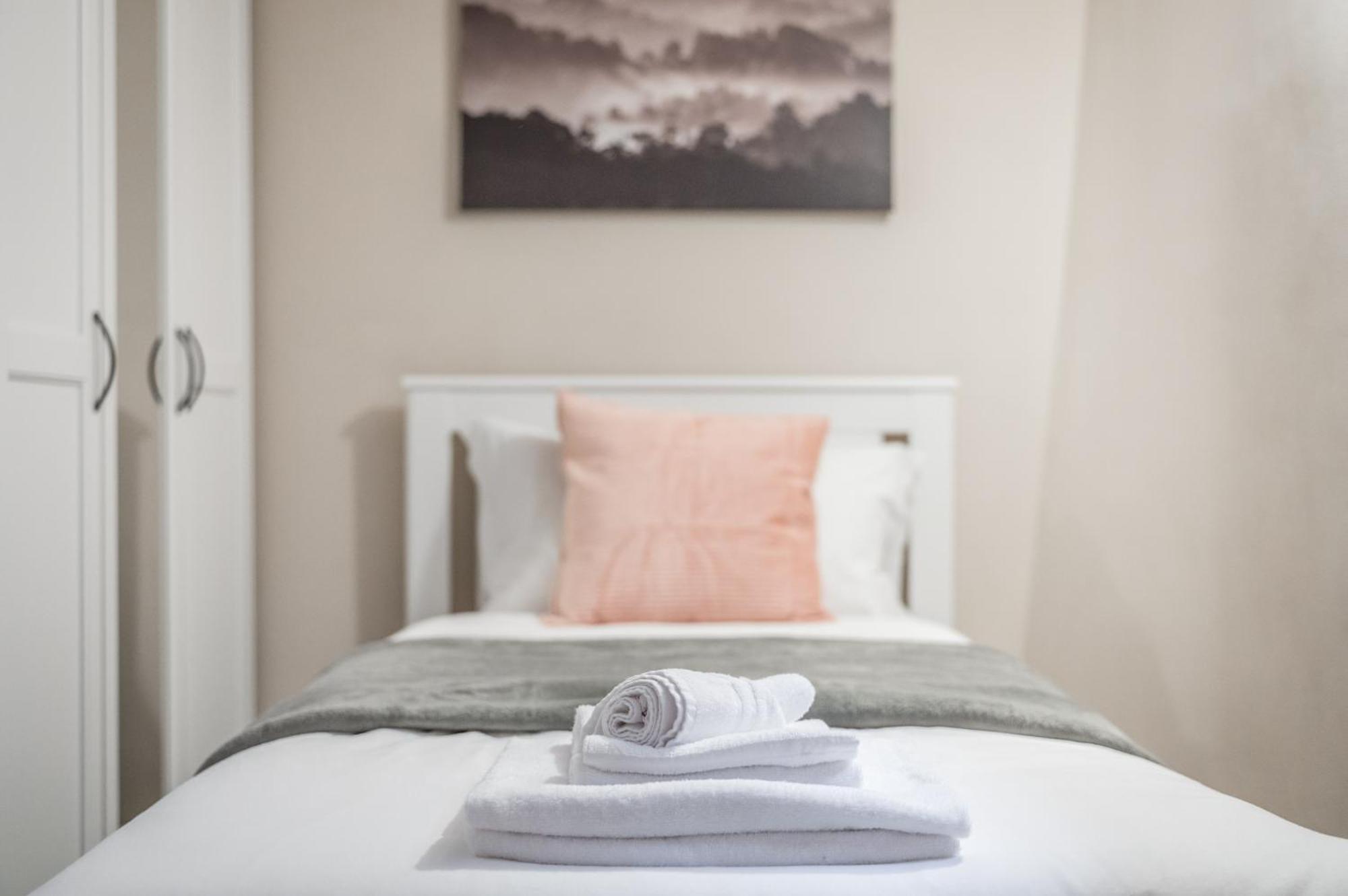 בולוניה Broccaindosso Wood Apartments 5* מראה חיצוני תמונה