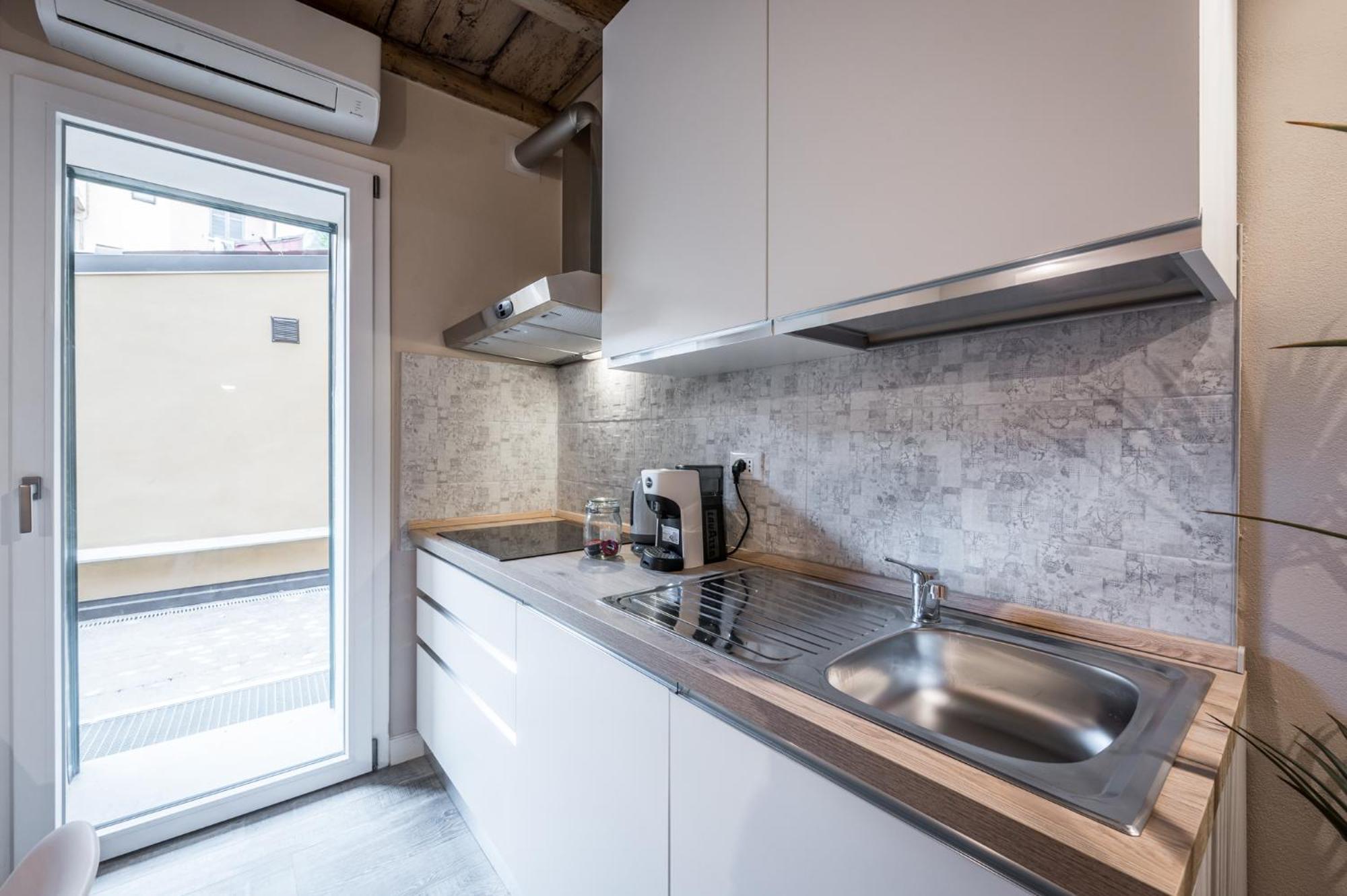 בולוניה Broccaindosso Wood Apartments 5* מראה חיצוני תמונה
